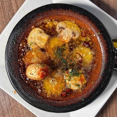 エビのアヒージョ バケット添え