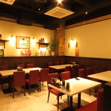 餃子バル福 東陽町の雰囲気1