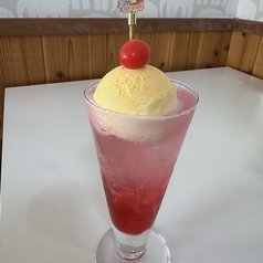 No.54 クリームソーダ（ストロベリー）