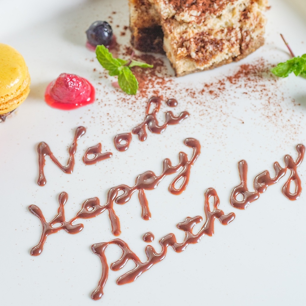 誕生日や記念日などの特別な日のご利用に◎メッセージプレートのご用意も可能ですのでご相談下さい！