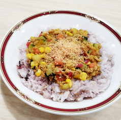 大豆ミート使用のランチ。肉不使用メニューです。の写真