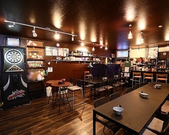 当店は20名様の貸切が可能です。歓送迎会や打ち上げなど、様々なシーンでご利用いただけます。ボードゲームやダーツも完備しており、大人数でのパーティーに最適です。お気軽にお問い合わせください。