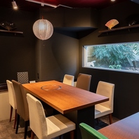 居心地の良い店内。半個室席をご用意♪