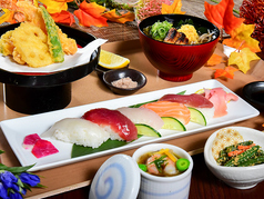 和食の王道「寿司と天ぷら」を味わう・秋の味覚膳「にぎり寿司5種と天ぷら、温そば膳」