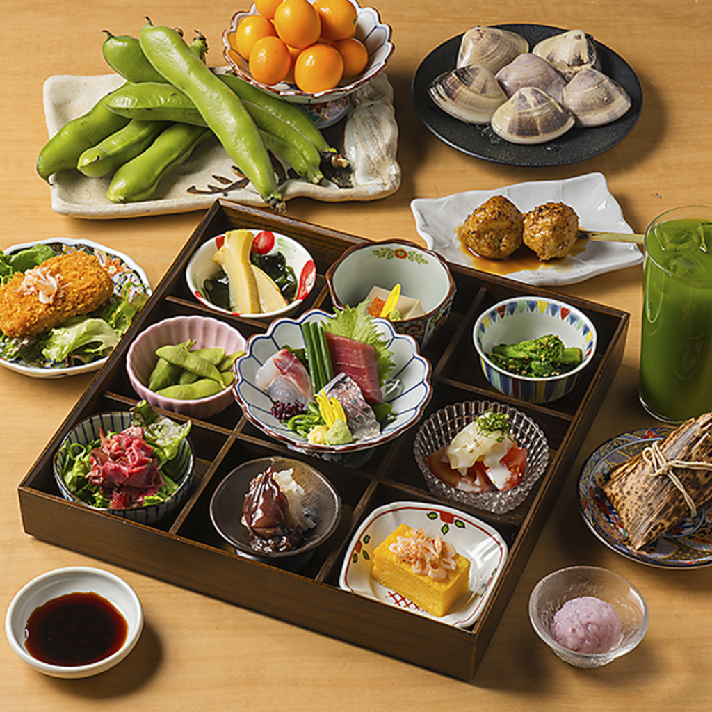 【箱膳】2時間飲放付◎完全個々盛り！春の彩箱膳珠玉の会席コース！