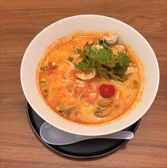 トムヤムクン(海老の旨辛スープ)