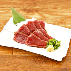 山口名物！鯨のタタキ