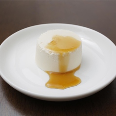 北海道産クリームチーズ使用 レアチーズ生アイス ストロベリー味/ハスカップ味/ブルーベリー味