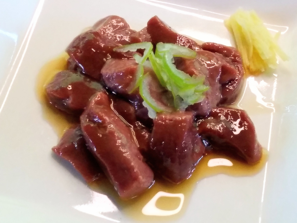 レバーの生ハムです。厚生労働省が定めた、塩せきと低温加熱のダブルの殺菌で安心・安全な商品！