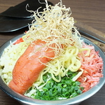 鶏ガラを10時間以上煮込んだ濃厚な鶏白湯スープがベースの、当店でしか味わえない絶品もんじゃです。