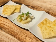 ゴルゴンゾーラチーズの蜂蜜かけ