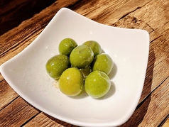 オリーブのハーブオイル漬け