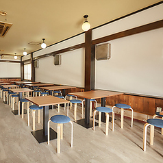 炭火野菜巻き串と餃子 博多うずまき 水戸駅南口店の雰囲気2