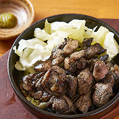 親鳥のモモ炙り炭火焼き