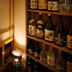 料理の味わいを引き立てる。選りすぐりの日本酒と焼酎