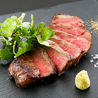 ジューシーなお肉を豪快にどうぞ！