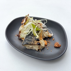 醤油麹とスパイスMIXで食べるたっぷり葱の焼きサバ