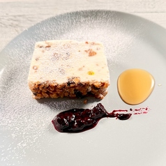 本日のデザートカッサータ(ナッツとドライフルーツのアイスケーキ)