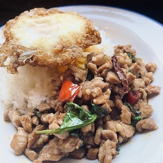 タイ料理とお酒 タタヤンの写真
