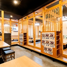 宴会は大人数もOK♪もちろんテーブル席もご用意!お得な飲み放題付きコースもご用意しております。ご宴会のご予約はお早めに!