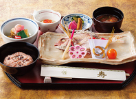 大事な儀式、豪華絢爛《お食い初め》