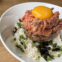 [TVで紹介されました！]ユッケ和牛ハンバーグ丼