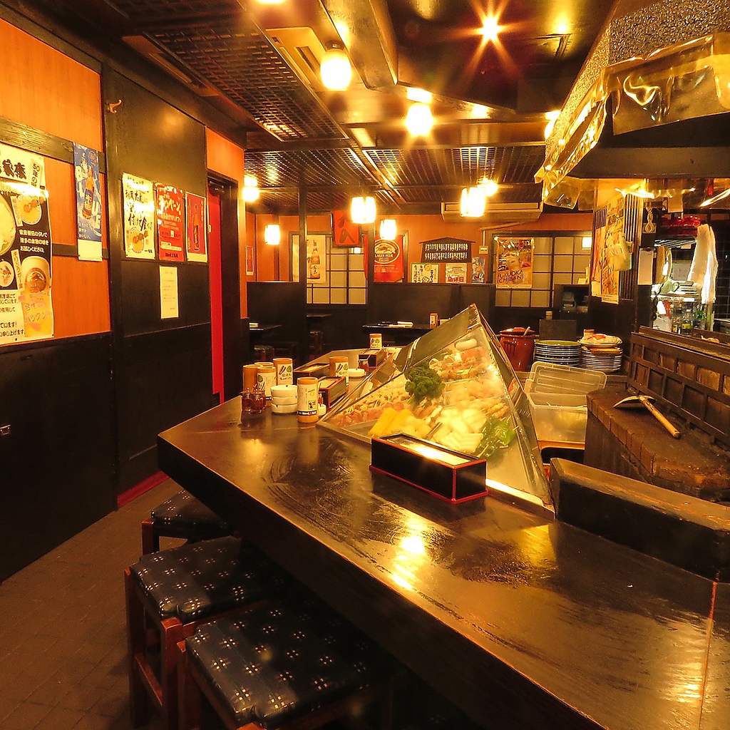 座敷、カウンター席、テーブル席、様々なシーンにお使いいただけます。宴会利用もお一人様も大歓迎。