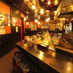 座敷、カウンター席、テーブル席、様々なシーンにお使いいただけます。宴会利用もお一人様も大歓迎。