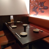 ご家族の記念日や大切な方のお祝いなど、特別な日のご会食も当店にお任せください。事前にお問い合わせいただけましたら、ささやかながらサプライズの演出など、思い出に残るひとときのお手伝いをさせていただきます。洗練された大人の空間で、心温まる特別なおもてなしをお約束いたします。