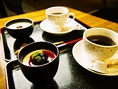 ＜デザートセット￥500＞300円のデザートとコーヒーorダッタンそば茶がセットになりました。土日の観光がえりにおすすめです