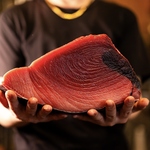 豊洲一の鮪仲卸『やま幸本鮪』をご用意！鮪の希少部位食べたことありますか？
