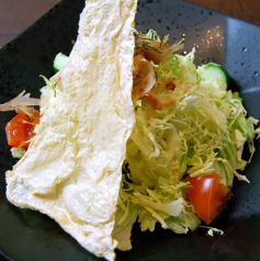 揚げ湯葉と豆富の和サラダ