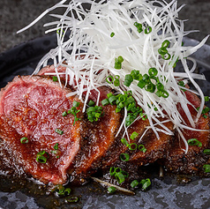 特選和牛炙りたたき~特製オニオンソース~