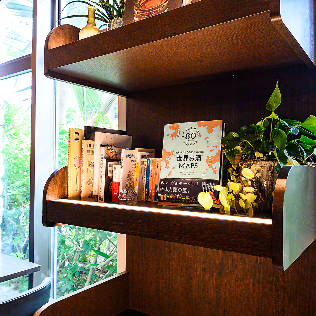 BLUE BOOKS cafe OKINAWA ブルーブックスカフェオキナワの写真ギャラリー