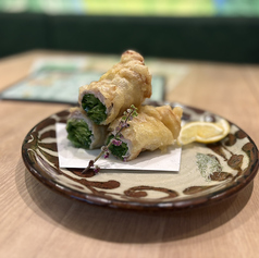 肉巻きレタスの天ぷらの写真