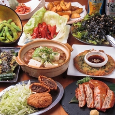 居酒屋×炭火焼肉　DEBU活【学生歓迎　無制限飲み放題】のコース写真