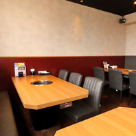 店内奥の座席は宴会可能!