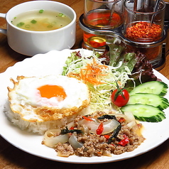 【お得】ランチタイム限定の『ランチセット』がおススメ！本格タイ料理をリーズナブルに◎