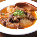 料理メニュー写真&nbsp;具沢山でちょっとピリ辛牛すじ煮込み