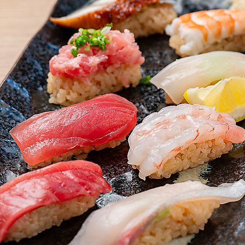 高クオリティのお寿司がお手軽に味わえる店！天文館中心部で深夜まで営業中♪