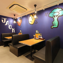 JACKのカレーは種類豊富なトッピングで自分好みのカレーに出来ます♪種類豊富なトッピングをお楽しみ頂けます♪