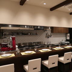 当店でご用意出来るお席はカウンター席のみとなります。