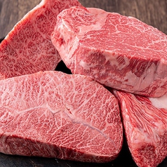 精肉店で新鮮なお肉も販売！