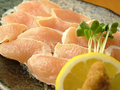 料理メニュー写真 復活人気料理 宮崎産朝〆鶏笹身（とりささみ）の鶏わさ