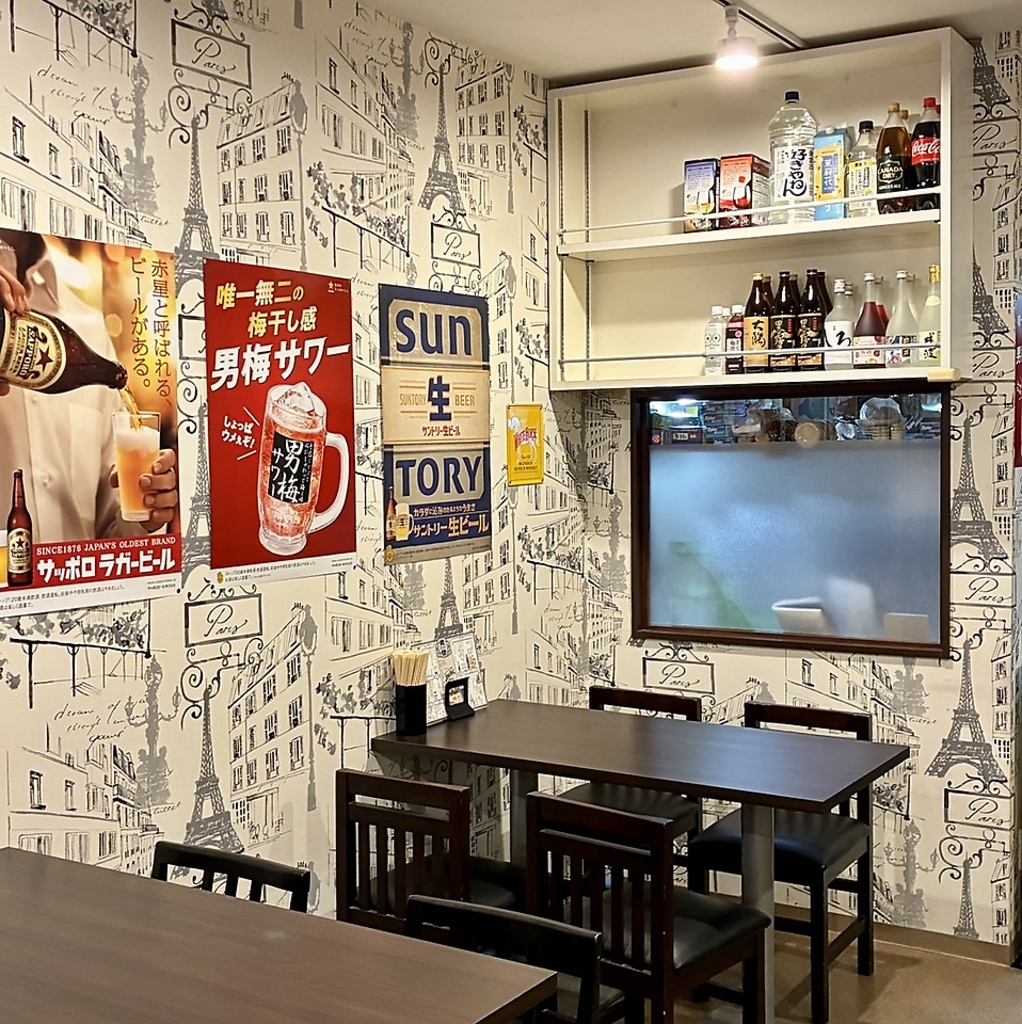 「酔い酔い」の名の通り笑顔と活気に満ちた空間。美味しい料理とお酒で、一日の疲れも吹き飛びます！