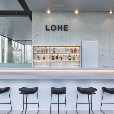LOHE ローエ COFFEE & COFFEE COCKTAIL 大阪梅田店の雰囲気1