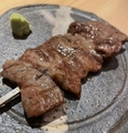 料理メニュー写真 【名物】宮崎産黒毛和牛 リブロース串