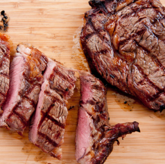 焼肉屋の団体BBQセット【プレミアムコース】1人前の料金