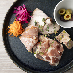 シャルキュトリープレート ~コールドミート盛り合わせ~