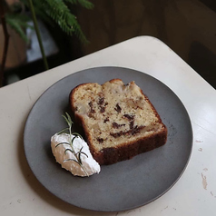 チョコレートナッツバナナケーキ